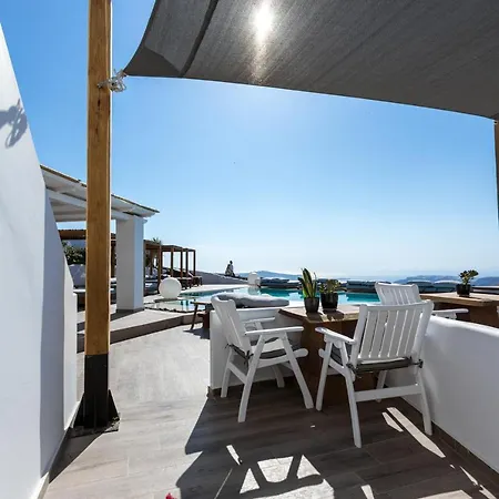 سانتورينيز بالكوني آرت هاوسز 5*